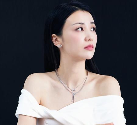 38세 박하선 완벽 미모 과시…드레