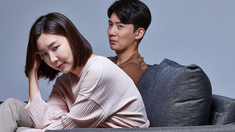 "여성 중요부위 집착&qu