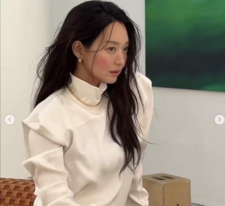 신민아, 결혼하니 더 어려졌네…물오