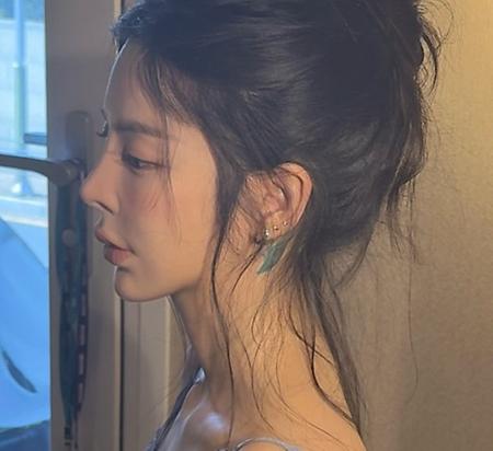 장재인, 란제리 의상에 명품 콧대…