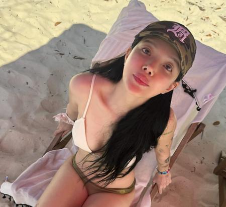 신지민, 파격적인 비키니 자태…반전