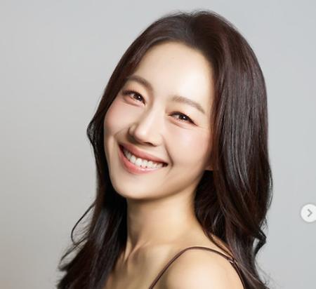 엄지인 아나운서 맞아? 파격 슬립 