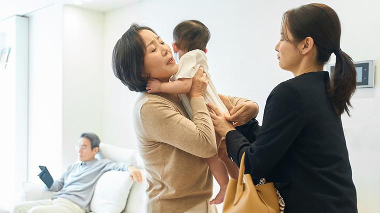 며느리 "용돈 주는 시어머