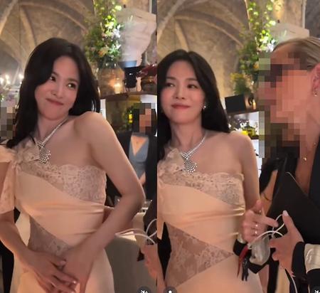 취기 오른 송혜교, 시스루 드레스 