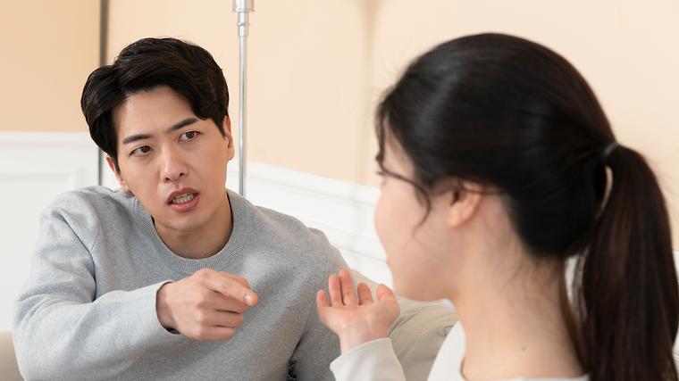 "연봉 1억이라더니 800