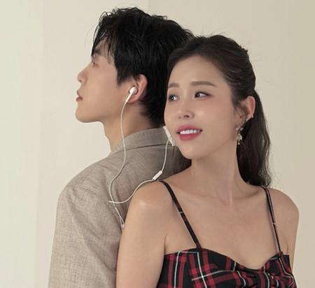 '5월 결혼' 신지, 과감 민소매 