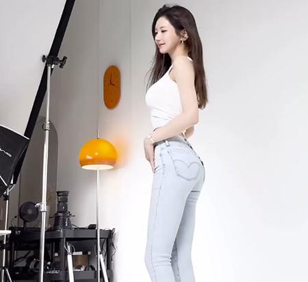 예정화, 스키니진 완벽 소화…매력 