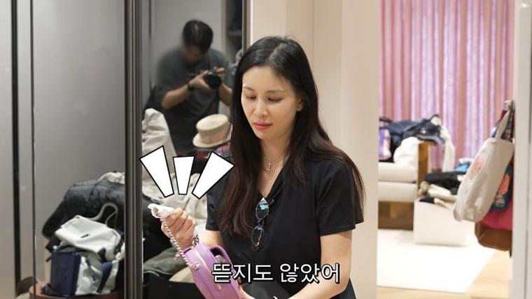 샤넬백 충동 구매 후 뜯지도 않은 