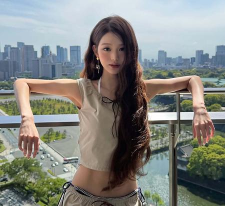 장원영, 속옷 드러낸 새깅 패션…독