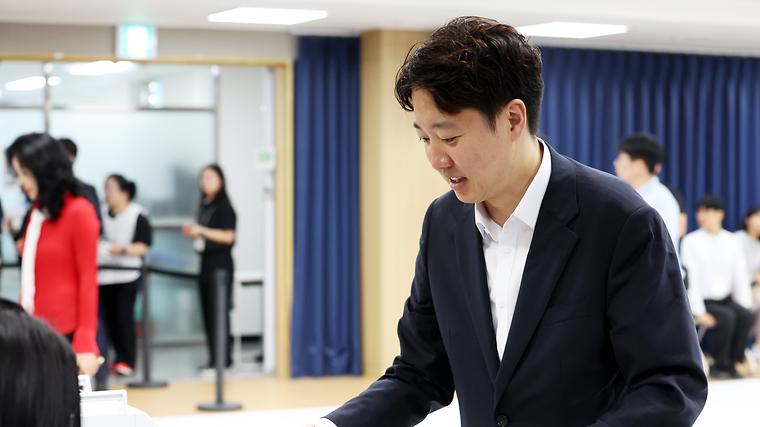 "왜 줄 안 서요&quot