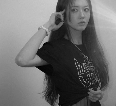 고아라, 36세에도 그대로…시스루 