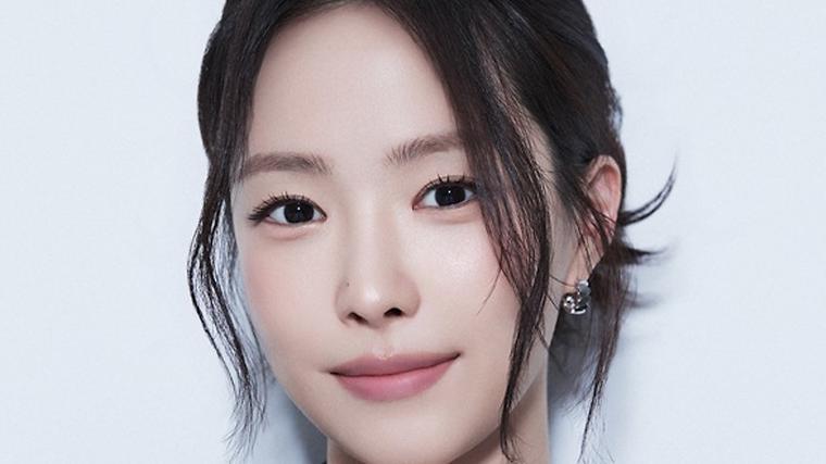 손나은, 17일 모친상…동생 손새은
