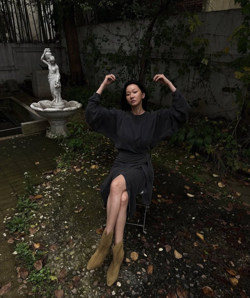 장윤주 강렬 눈빛에 깜짝…역시 모델이네