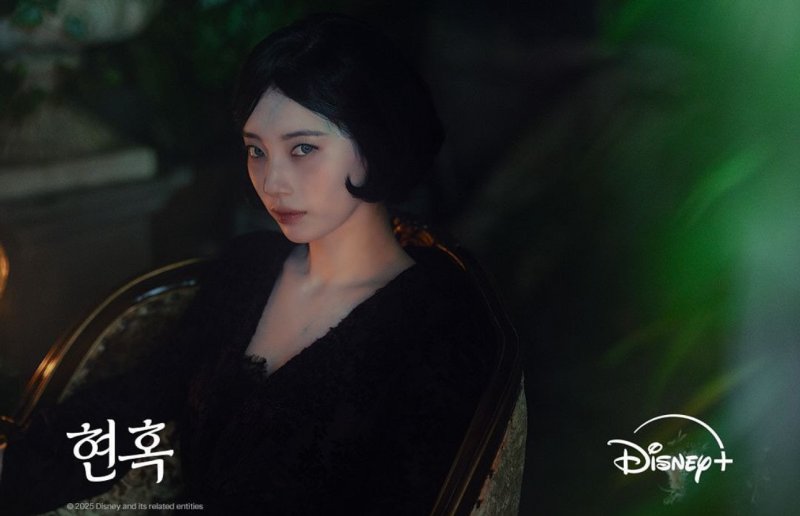 수지 완벽 미모에 깜짝…매혹적 분위기