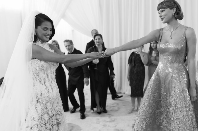 절친이 이 사람?…셀레나 고메즈 미