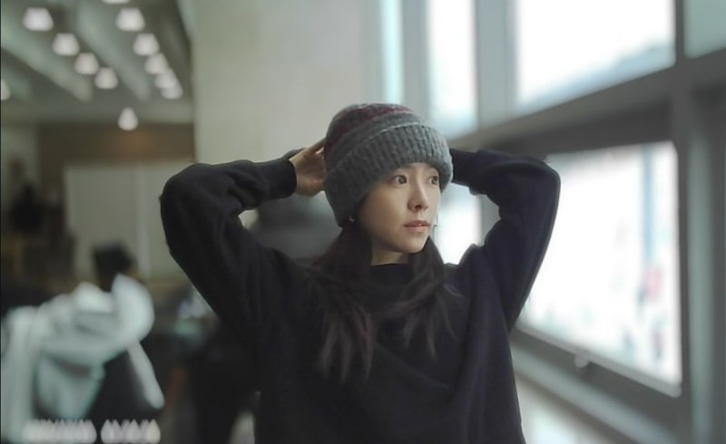 한지민, 한겨울 스키장 데이트…민낯