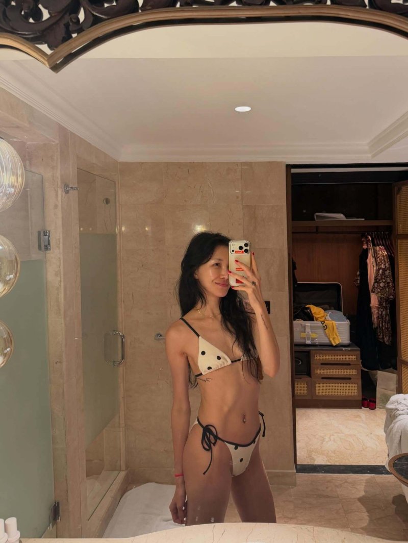 '엄태웅♥' 46세 윤혜진, 파격 비키니 자태…군살 하나 없네