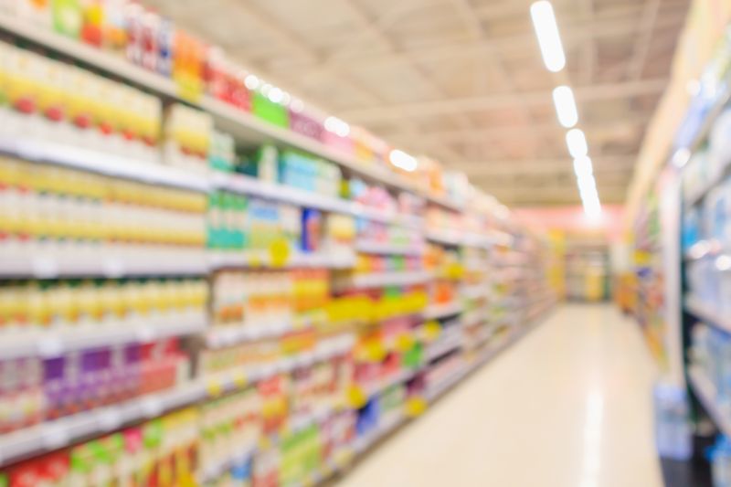 마트 새음료에 소변 넣은 남자 