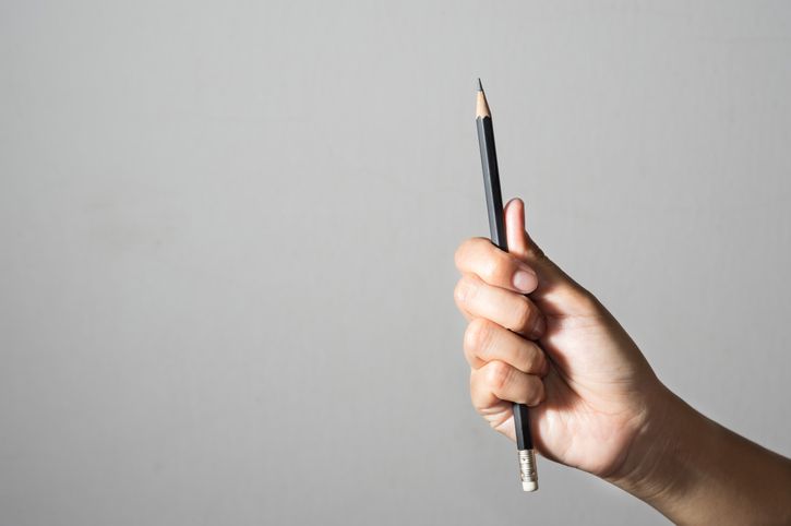 연필이 흉기로... 남중생이 여중생