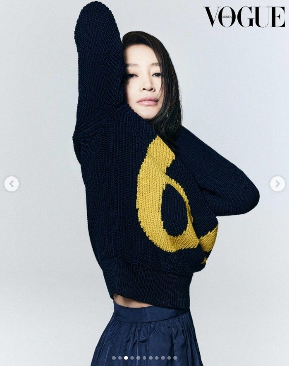 여전히 우아하고 섹시한 김혜수, 55세 안 믿기는 동안 비주얼 [N컷]