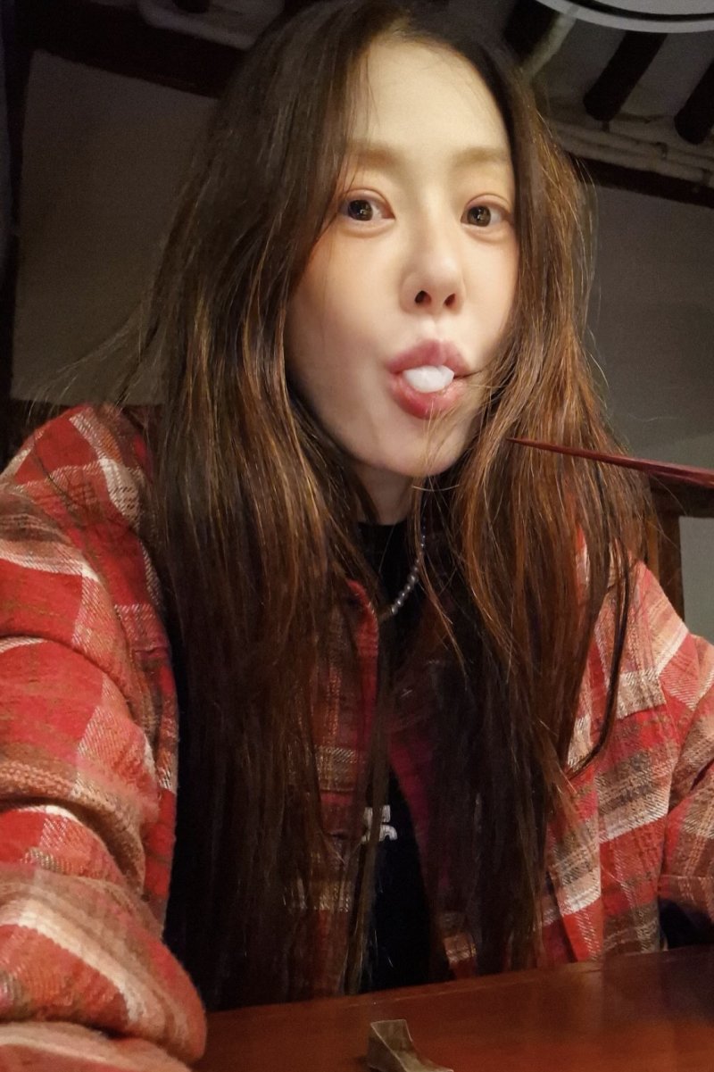 55세 고현정, 나이 안 믿기는 피부…민낯도 예쁘네