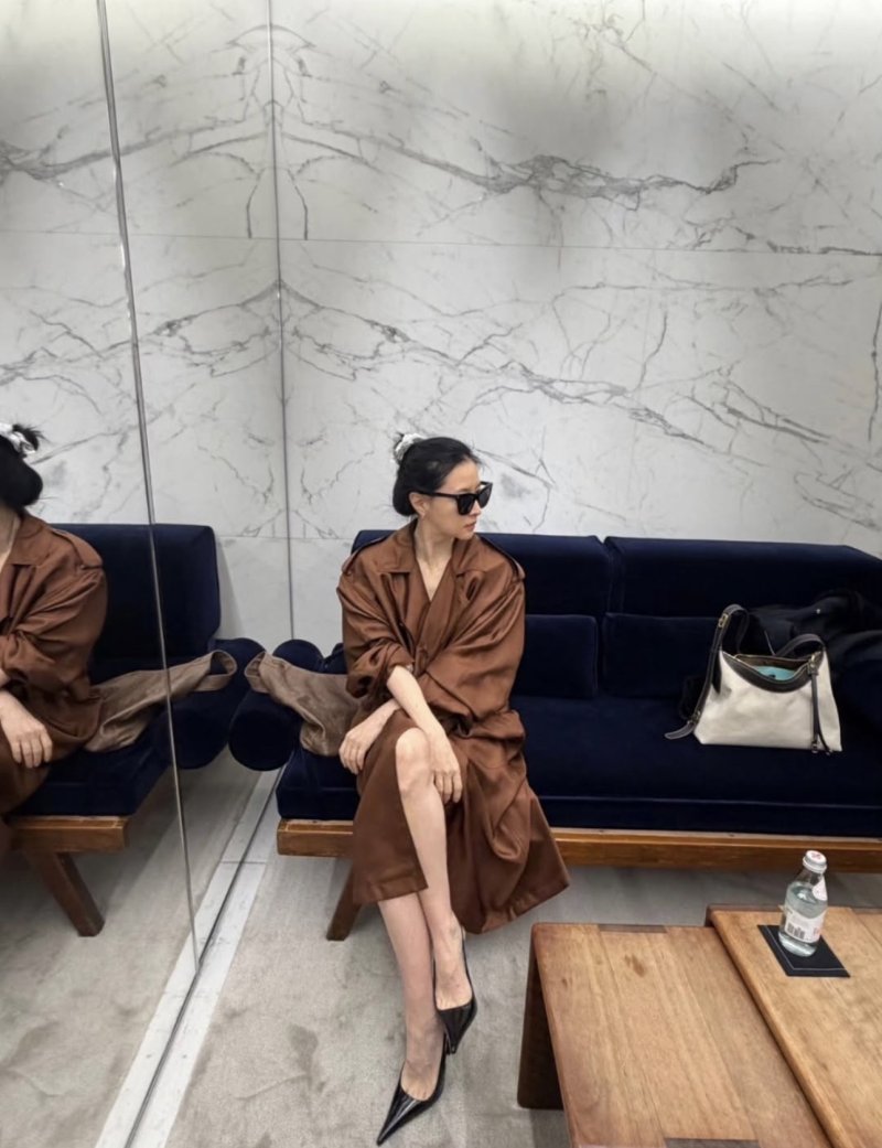 55세 이영애, 백옥같은 피부…시크