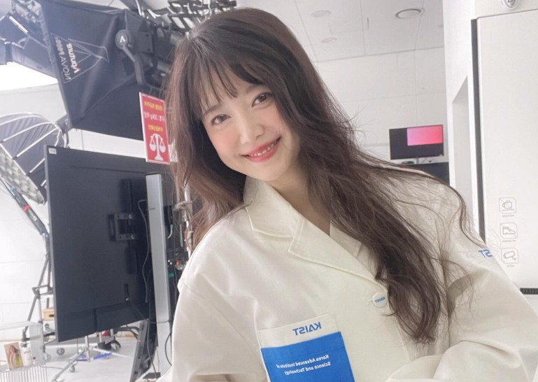 구혜선, 가죽 펜케이스도 만들었다…