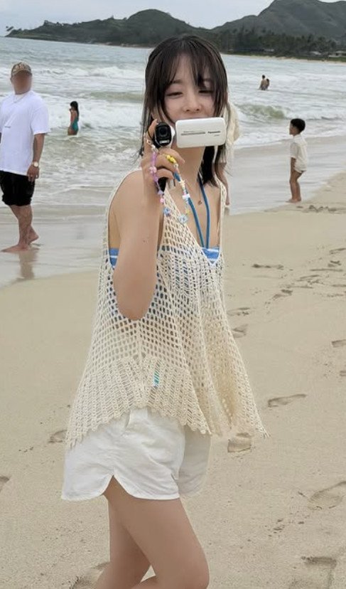 박보영, 휴양지서 수영복 입고 뽐낸 미모…청량의 인간화