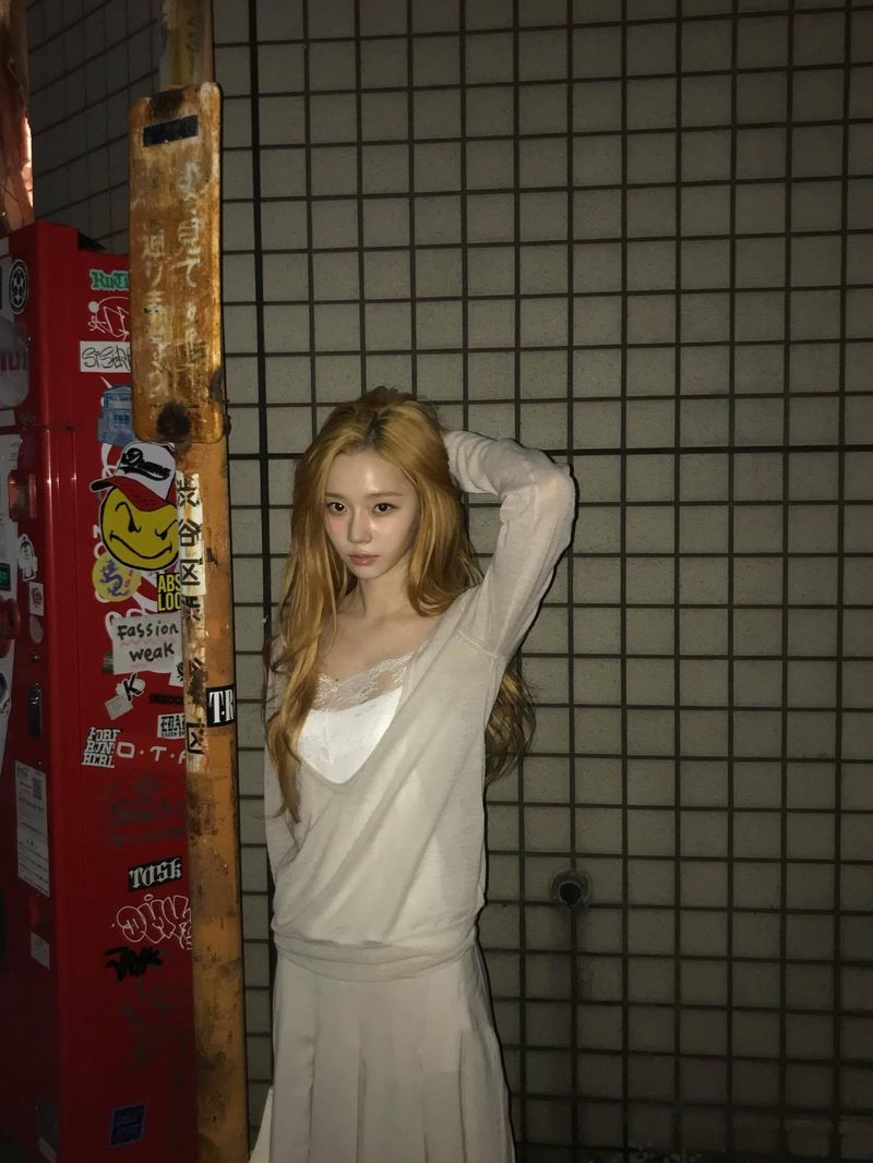 에스파 윈터, 日 길거리 밝히는 미모…압도적 청순미
