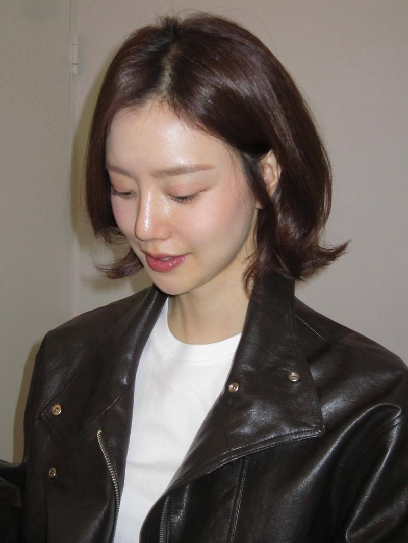 문채원, 6월 결혼 앞두고 더 물오른 미모…청순 비주얼