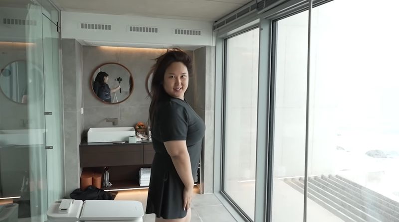 슬림해진 풍자, 블랙 원피스 수영복