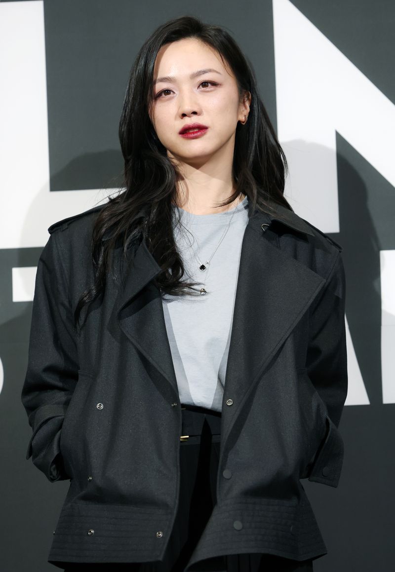 '김태용♥' 탕웨이, 48세에 둘째 임신설…행사장서 D라인 포착?