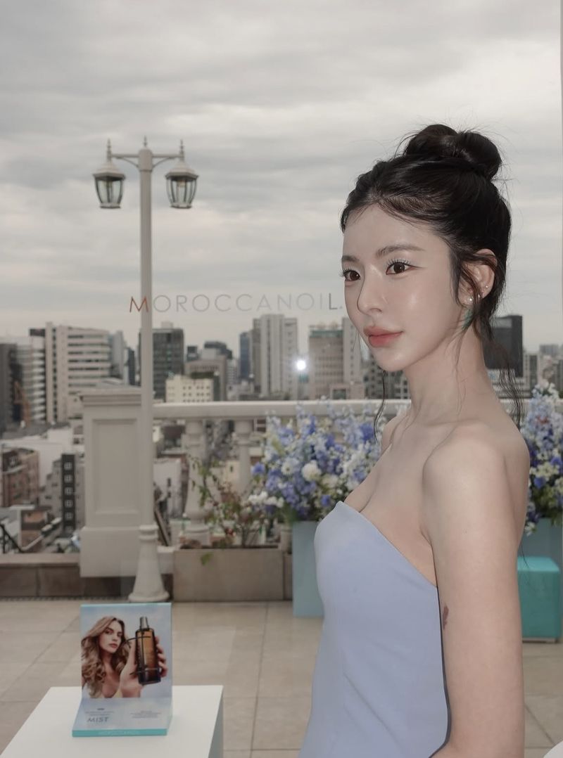 장재인, 소름 돋는 '종잇장 몸매'…분위기 독보적 vs 건강 우려