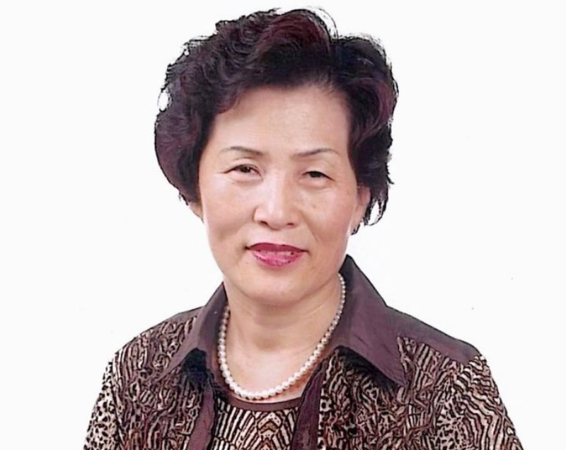 10년간 어르신 미용 봉사하던 70