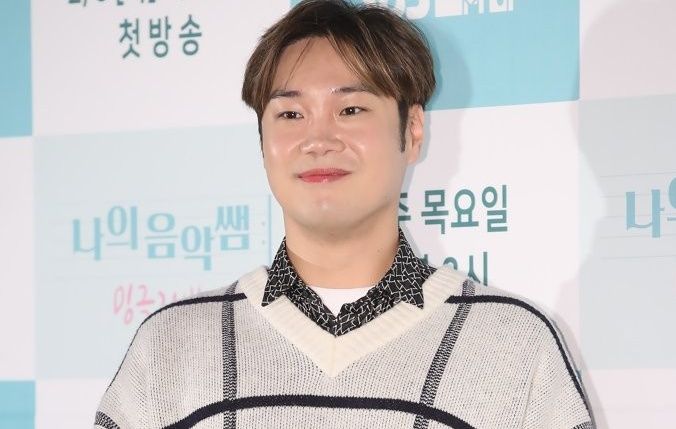 '강제추행 벌금형' 유재환, 활동명