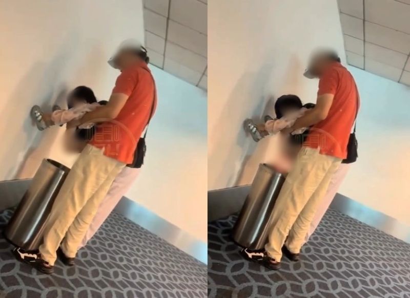 공항 대기실 쓰레기통에 아이 대변 