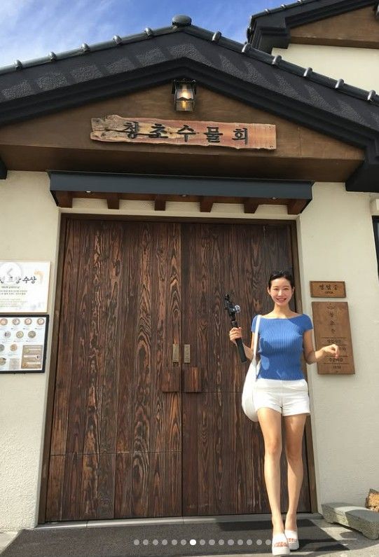 34세 한그루 쌍둥이 엄마 맞나…제주서 뽐낸 군살 없는 몸매