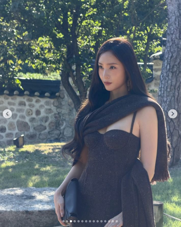 '크리스탈' 정수정, 파격 드레스 입고 뽐낸 반전 글래머 몸매…시선 집중