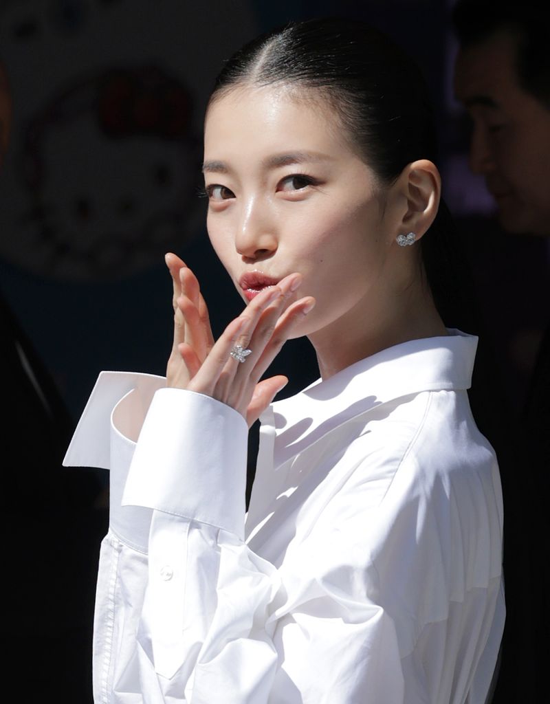 수지, 등장만으로 '현혹'…가을을 물들인 미모